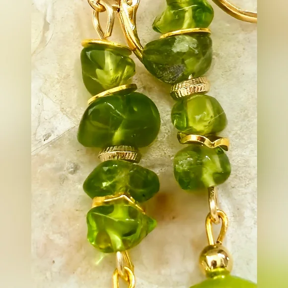 Genuine Arizona PERIDOT & Green Baroque Pearl In 18K Gold Plated Long Earrings - Picture 5 of 6